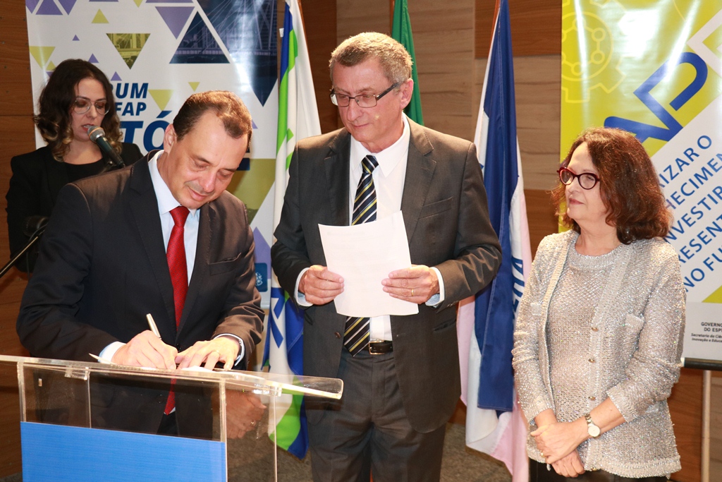Lançamento de editais Fapes-CNPq no Confap Vitória